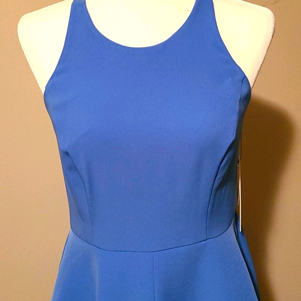 Dress - Picture 7 of 9